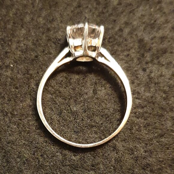 Vintage 925 Sterling Silver 8mm Cubic Zirconia Solitaire Engagement Ring - Picture 6 of 15